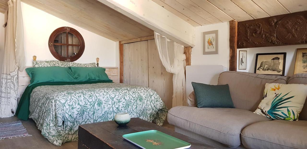 La Boheme Bed & Breakfast Charols Exterior photo